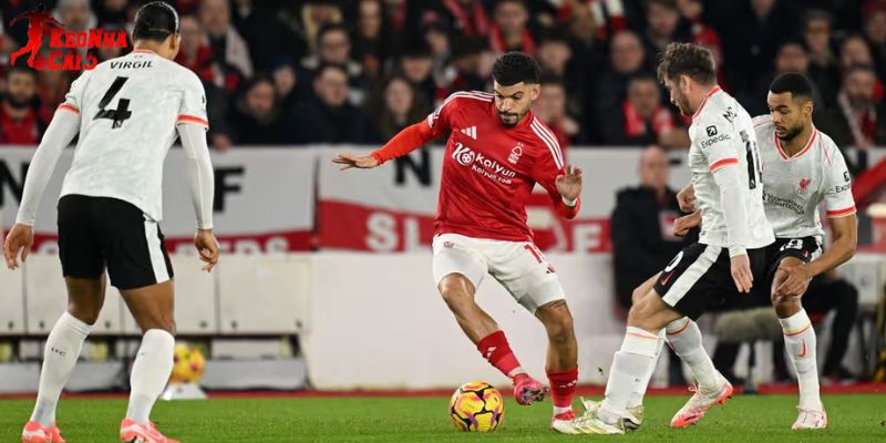 Nottingham gây bất ngờ trong trận lượt đi trước Liverpool Nottingham gây bất ngờ trong trận lượt đi trước Liverpool